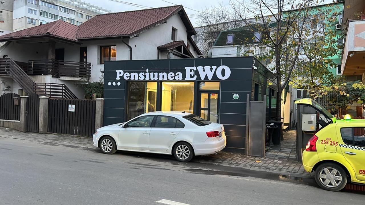 Pensiunea Ewo ヤシ エクステリア 写真